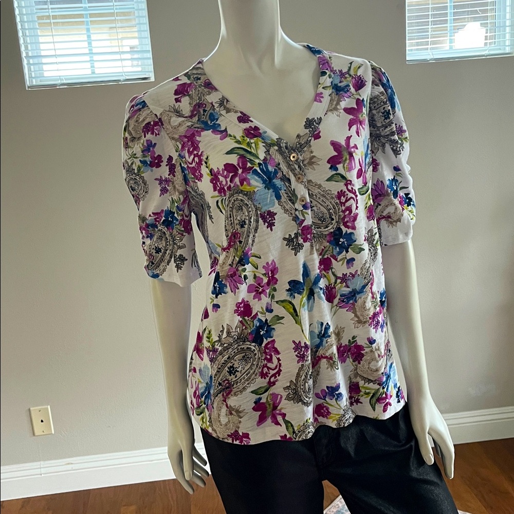 New Chico's Size 2 L Floral Paisley Pattern Knit Top Tee Shirt  Cotton
